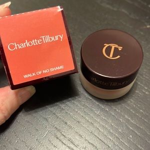 Charlotte Tilbury 👁 Eyes to Mesmerise 👁 color: Walk of No Shame. Barely used